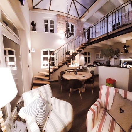 Alte Schmiede Mit Sauna, Pool Und Whirpool Im Aussenbereich Schoenstes Ferienhaus Der Lausitz Elsterheide Buitenkant foto