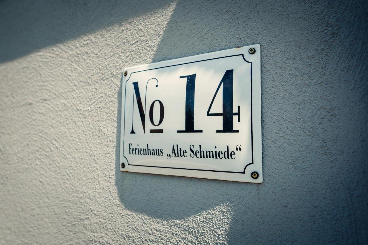 Alte Schmiede Mit Sauna, Pool Und Whirpool Im Aussenbereich Schoenstes Ferienhaus Der Lausitz Elsterheide Buitenkant foto