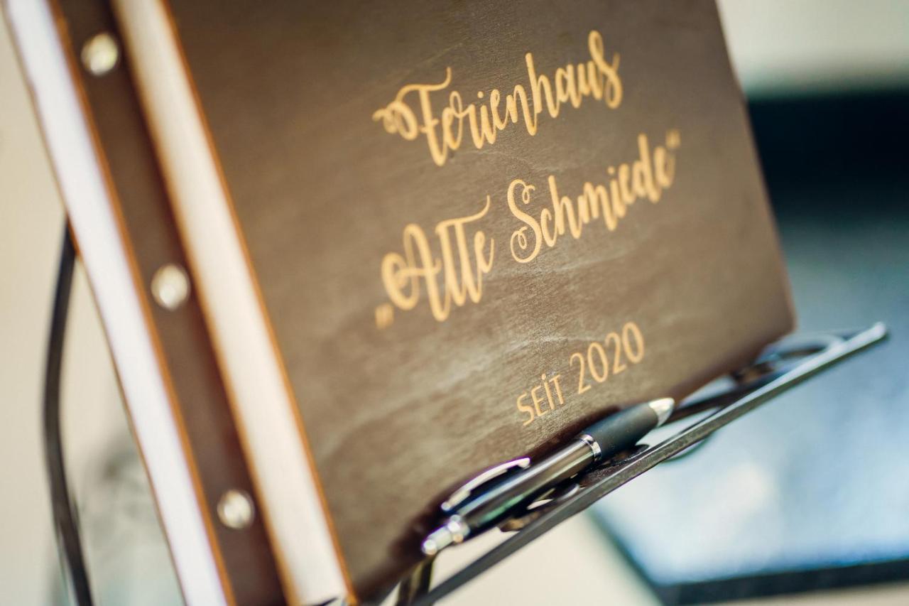 Alte Schmiede Mit Sauna, Pool Und Whirpool Im Aussenbereich Schoenstes Ferienhaus Der Lausitz Elsterheide Buitenkant foto