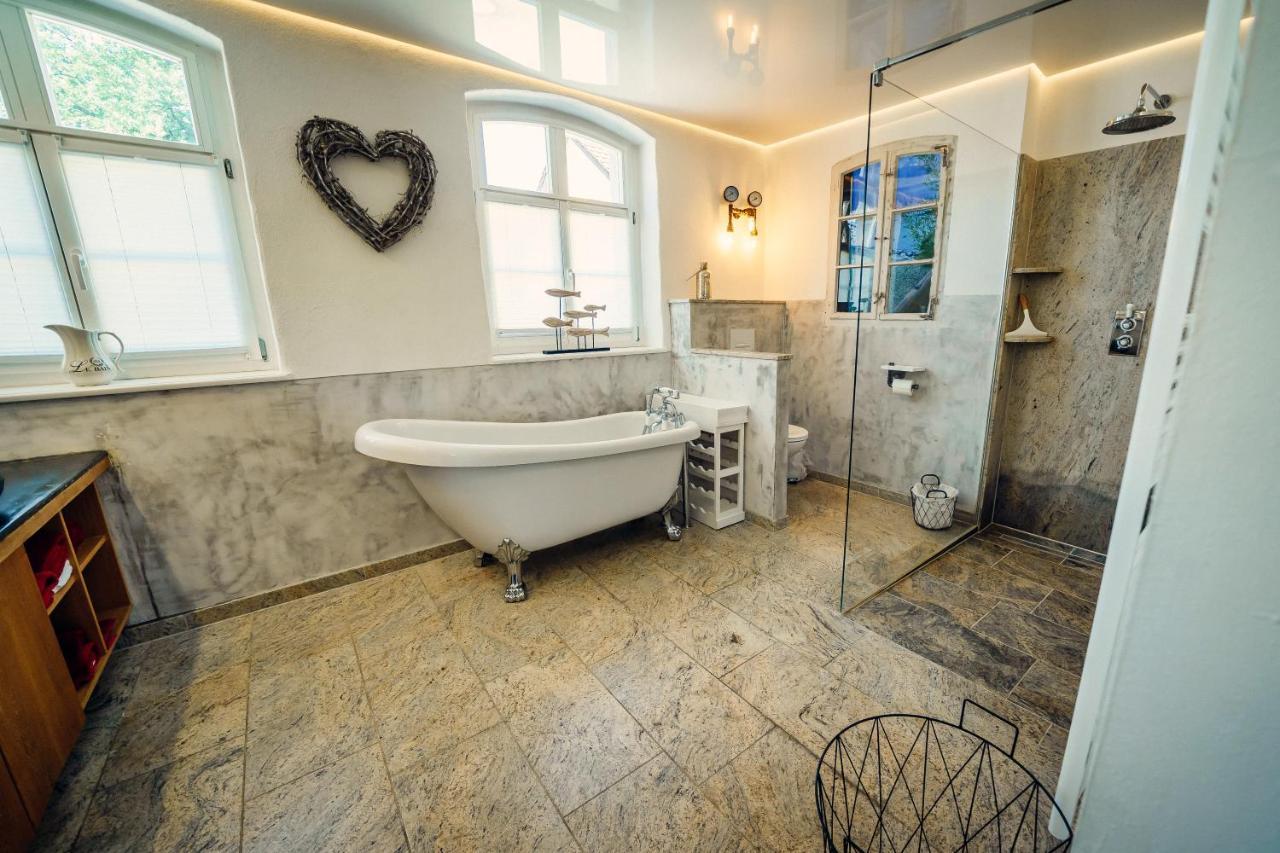 Alte Schmiede Mit Sauna, Pool Und Whirpool Im Aussenbereich Schoenstes Ferienhaus Der Lausitz Elsterheide Buitenkant foto