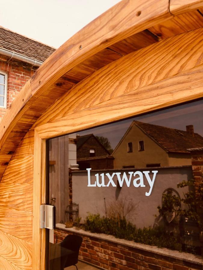 Alte Schmiede Mit Sauna, Pool Und Whirpool Im Aussenbereich Schoenstes Ferienhaus Der Lausitz Elsterheide Buitenkant foto